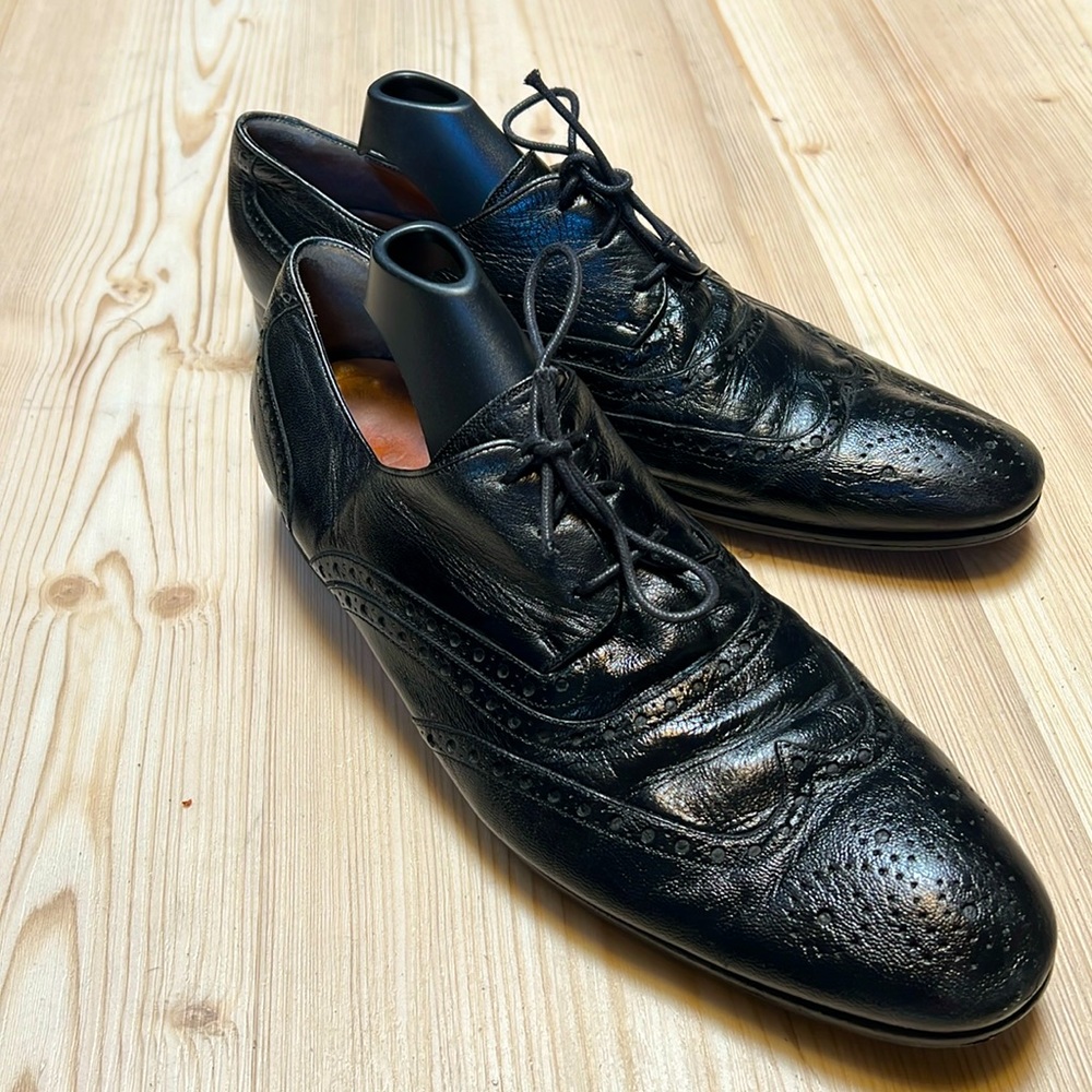 Gucci Black Leather Wingtip Shoes